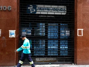 Leia mais sobre o artigo Rioprevidência: TCE avança em investigação e notifica Cláudio Castro por uso de R$ 5 bilhões em royalties