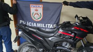 Leia mais sobre o artigo Confronto durante buscas por suspeito de homicídio deixa um morto em Cabo Frio