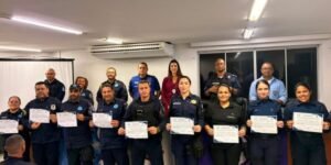 Leia mais sobre o artigo Primeira turma da Patrulha Maria da Penha de Cabo Frio conclui formação em data histórica para a proteção das mulheres