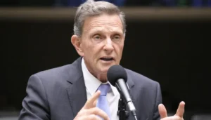 Leia mais sobre o artigo Crivella não vira réu pelo ‘QG da Propina’ após presidente do TRE-RJ apontar falta de provas que o liguem ao esquema