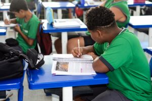 Leia mais sobre o artigo Iguaba Grande mantém liderança na Região dos Lagos e conquista o 1º lugar no IDEB 2025