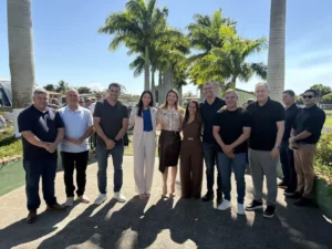 Leia mais sobre o artigo Prefeitos da Região dos Lagos se reúnem com Douglas Ruas em almoço em Iguaba Grande