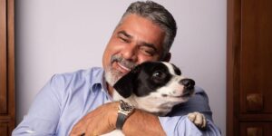 Leia mais sobre o artigo Dinheiro pra cachorro: candidato da causa animal declara R$ 47 milhões em patrimônio