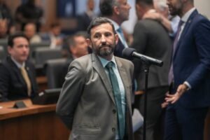 Leia mais sobre o artigo Patrimônio declarado por Giovani Ratinho salta de zero para R$ 1,84 milhão em dois mandatos na Alerj