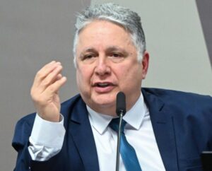 Leia mais sobre o artigo Após decisão do STF, Ministério Público pede execução da condenação e da inelegibilidade de Garotinho