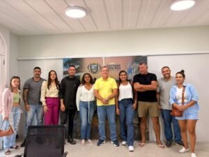 Leia mais sobre o artigo Prefeitura de Búzios se reúne com comerciantes da Rasa para discutir melhorias na Praça da Feira Gastronômica