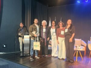 Leia mais sobre o artigo Búzios apresenta modelo de acolhimento a famílias atípicas em seminário regional de saúde