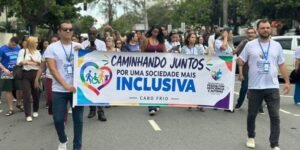 Leia mais sobre o artigo Caminhada leva inclusão às ruas de Cabo Frio e reforça combate ao capacitismo