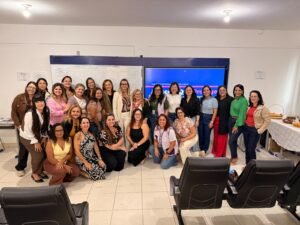 Leia mais sobre o artigo Formação capacita profissionais da Educação para prevenção da violência contra mulheres