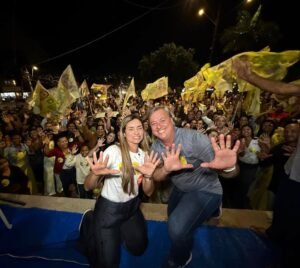 Leia mais sobre o artigo Dani Martins reúne cerca de 900 pessoas na inauguração do Comitê da Rasa, em Búzios