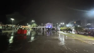 Leia mais sobre o artigo Parada Gay de Cabo Frio reúne meia dúzia de gente e marca fiasco e desorganização