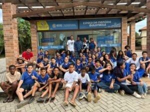 Leia mais sobre o artigo Educação ambiental leva estudantes a conhecer o clima, a sustentabilidade, a cultura e o território de Búzios