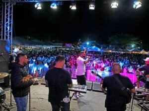 Leia mais sobre o artigo Festival da Sardinha reúne 8.500 pessoas e comercializa mais de 8.500 refeições em Búzios