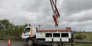 Leia mais sobre o artigo Iluminação da Estrada de Campos Novos é modernizada com tecnologia LED