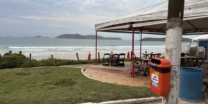 Leia mais sobre o artigo Cabo Frio ganha 400 novas papeleiras em pontos de grande circulação
