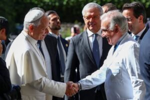 Leia mais sobre o artigo Cirurgia do Papa Leão XIV para retirar nódulo foi concluída com sucesso, diz Vaticano