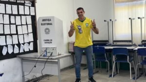 Leia mais sobre o artigo Fabinho reforça apoio a Vantoil Martins e destaca importância de Iguaba Grande ter representante na ALERJ