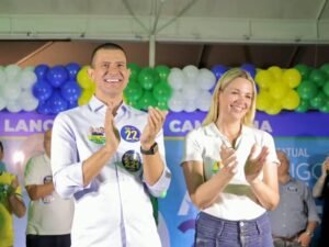 Leia mais sobre o artigo Vice de Douglas Ruas, Fernanda Louback vai comandar nova Secretaria da Inclusão e da Mulher