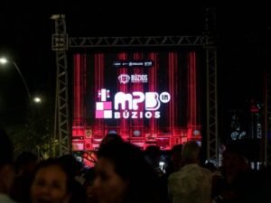 Leia mais sobre o artigo MPB in Búzios reúne mais de 15 mil pessoas em três dias de música e celebração da cultura brasileira