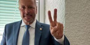 Leia mais sobre o artigo Delaroli recebe romaria de deputados depois das notícias sobre a decisão do PL de indicar Anderson Moraes para a presidência da Alerj; ‘sou soldado’, responde