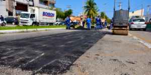 Leia mais sobre o artigo Operação tapa-buracos avança por ruas e avenidas de diversos bairros de Cabo Frio
